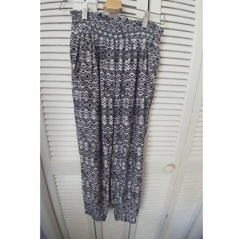 Don't Ask Why Jogger Pants Size Medium Black and‎ White Geometric Print